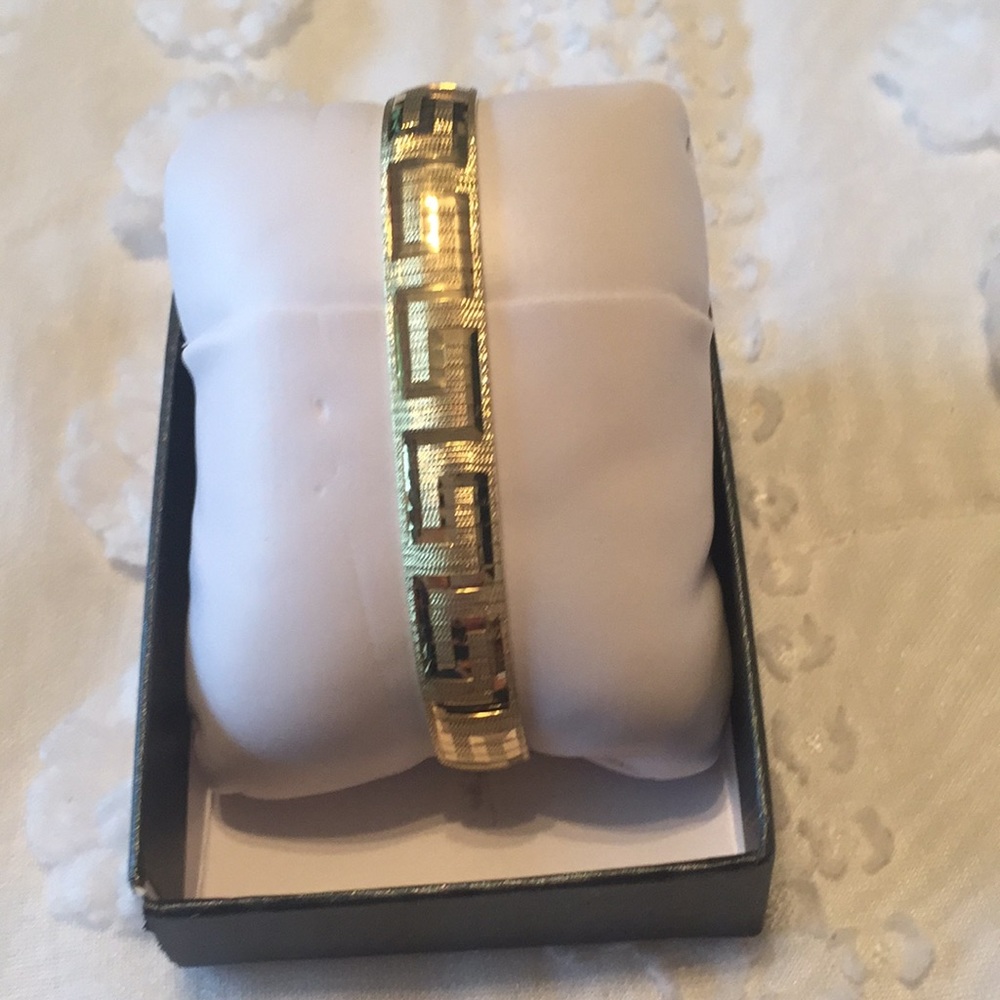 COPY - New 18 karat Greek Omega Bracelet